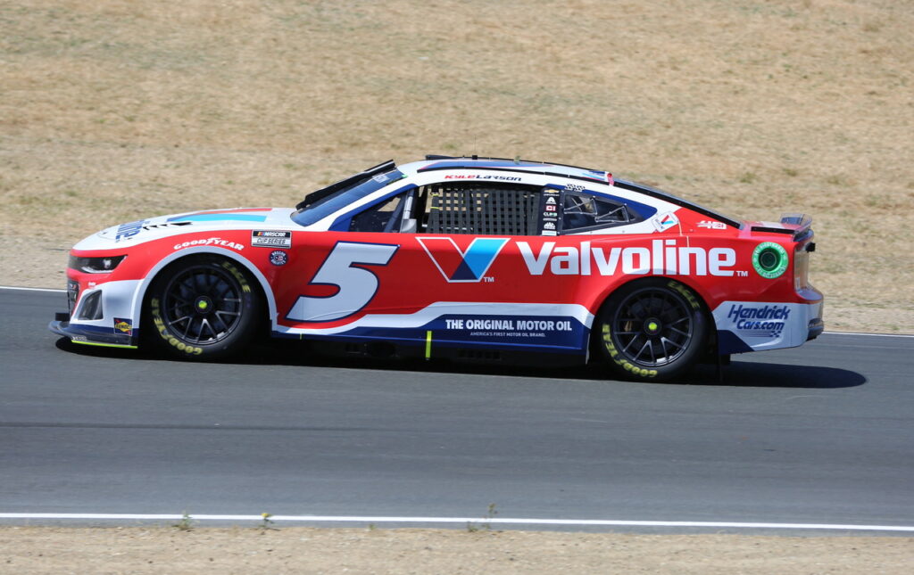 NASCAR sports betting play of the day